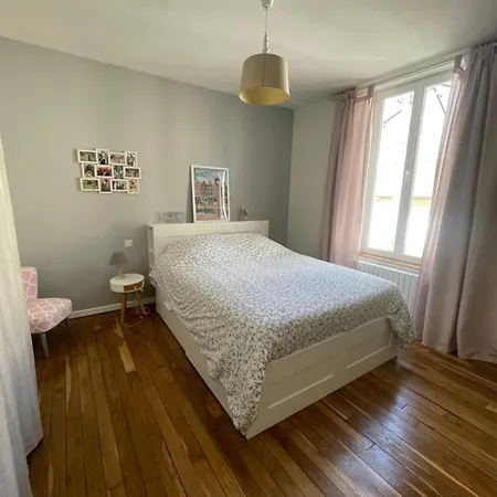 Maison & Ses 2 Chats Apartment
